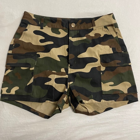 Love Tree | Shorts | Women Camo Jean 